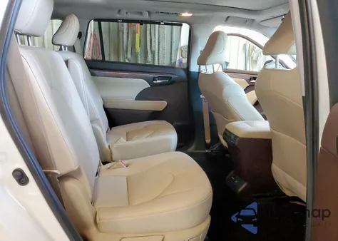 2020 Toyota Highlander Platinum z USA, uszkodzony, nr VIN 5TDFZRBH3LS034765